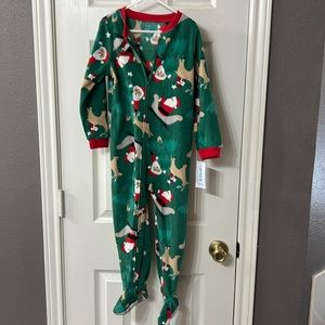 New Carter’s footed Christmas pajamas. Size 5T. Still has tags and never worn.